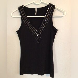 Fumblin’ Foe Woman’s Black Sequined Tank Top. Size Small.